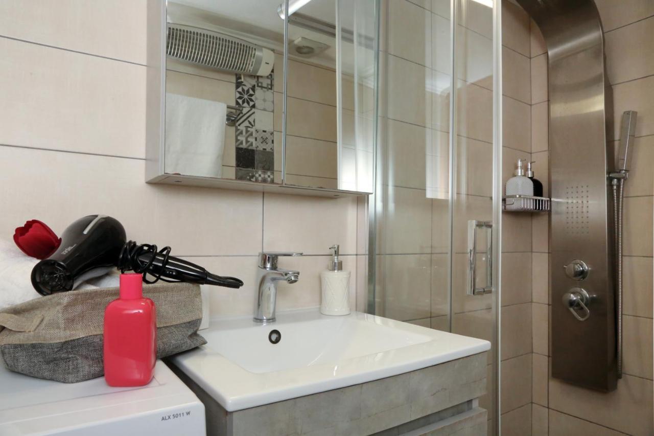 Bella Casa Apartment Kavála ภายนอก รูปภาพ