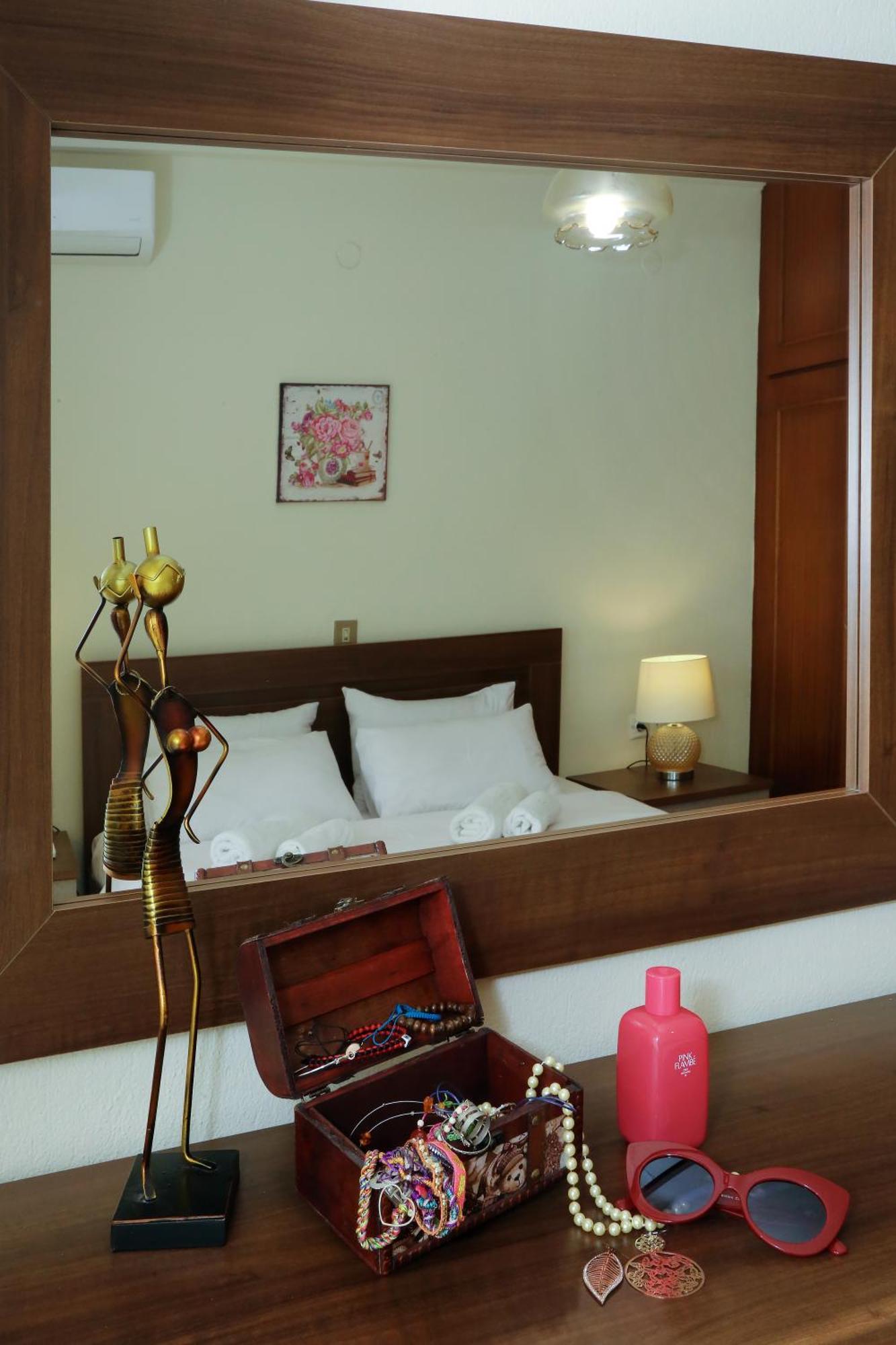 Bella Casa Apartment Kavála ภายนอก รูปภาพ